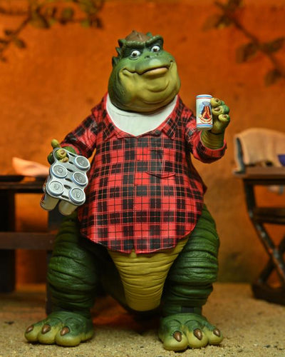 Figura NECA Dinosaurs Earl Sinclair Versión Ultimate