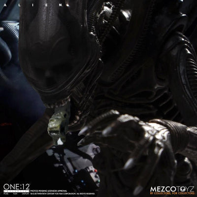 Figura Mezco Toyz Big Chap Alien Escala 1/12