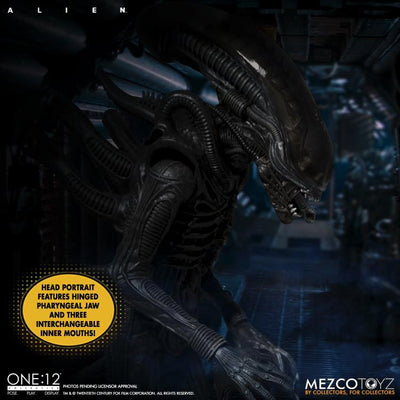 Figura Mezco Toyz Big Chap Alien Escala 1/12