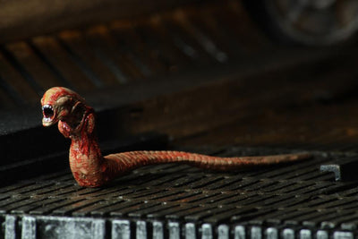 Figura NECA Alien Edición 40 Aniversario Alien Big Chap Versión Ultimate