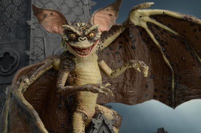 Figura NECA Gremlins 2: The New Batch Bat Gremlin Versión Deluxe