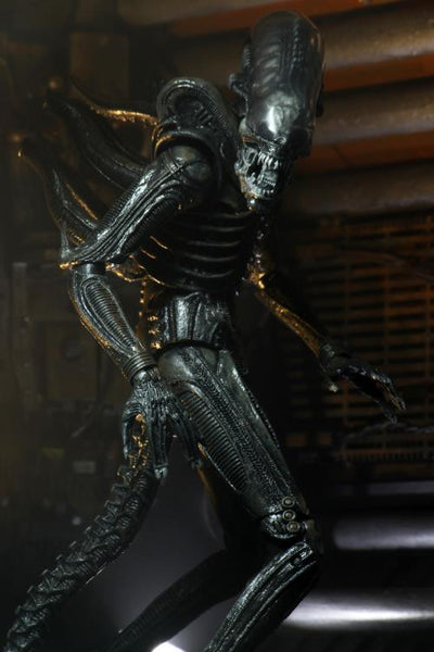 Figura NECA Alien Edición 40 Aniversario Alien Big Chap Versión Ultimate