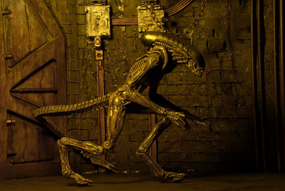 Figura NECA Alien 3 Serie 8 Dog Alien Versión Gris
