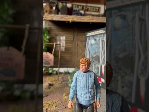 Figura NECA Friday the 13th Pamela Voorhees Versión Ultimate