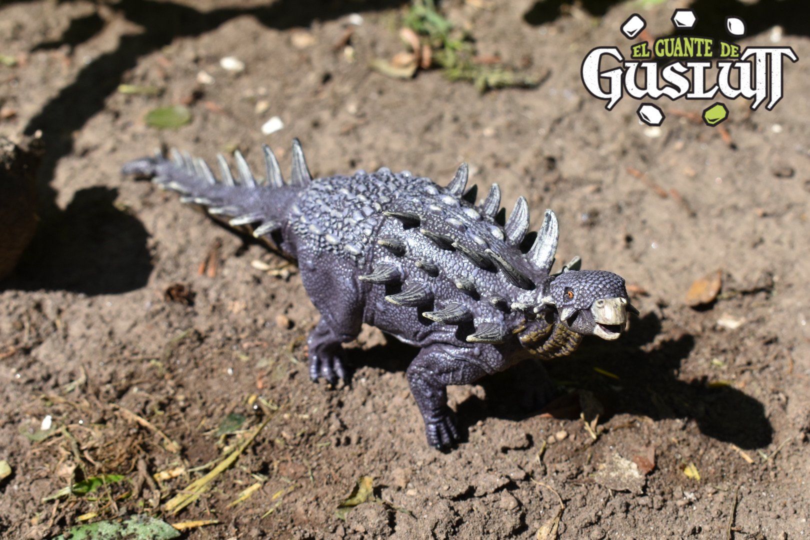 Papo Polacanthus - El Guante de Guslutt