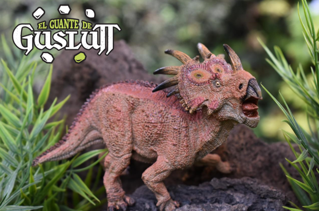 Papo Styracosaurus - El Guante de Guslutt