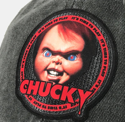 Gorra Chucky Wanna Play? Gris Tipo Deslavada