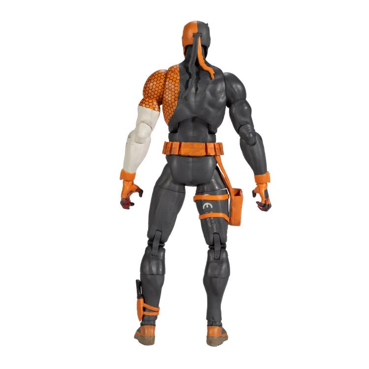 DC Essentials DCeased Deathstroke *caja dañada