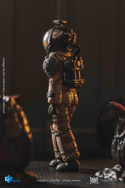 Hiya Toys Alien Kane in Spacesuit