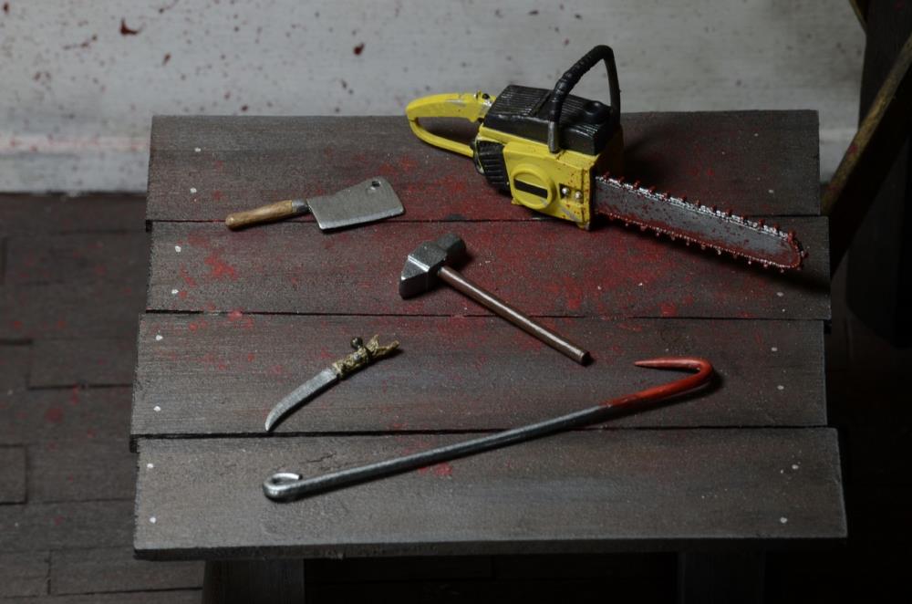 Figura NECA Leatherface Versión Ultimate