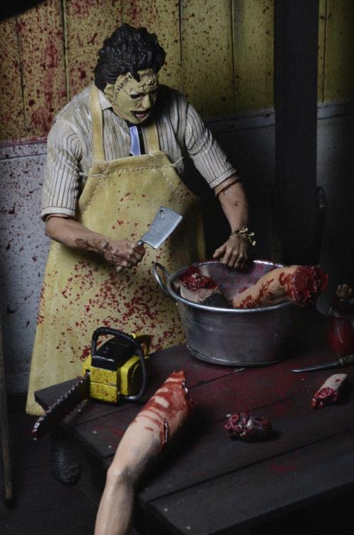 Figura NECA Leatherface Versión Ultimate