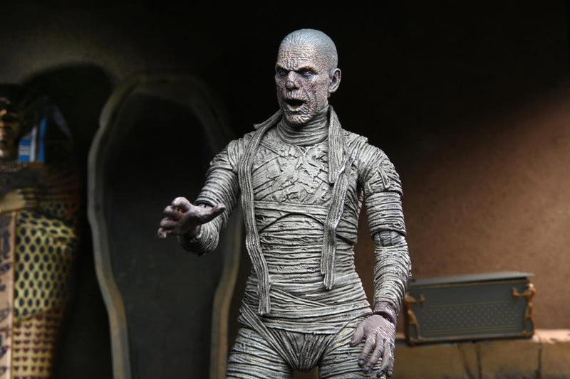 NECA Universal Monsters Ultimate The Mummy Full Color Version