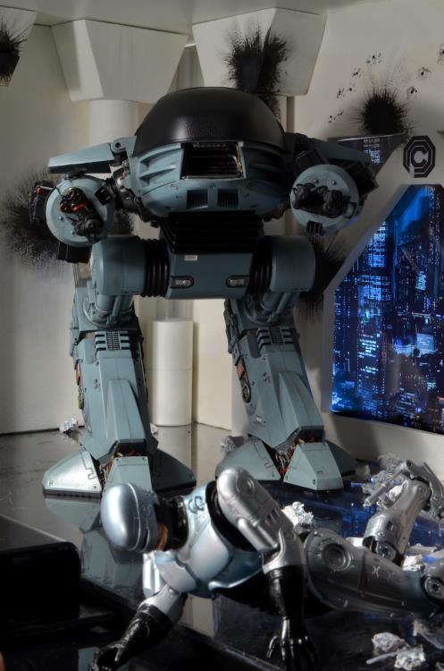 NECA RoboCop ED-209 10" Figure With Sound