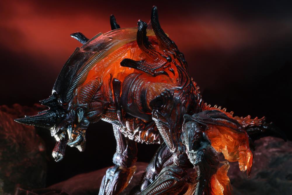 Figura NECA Tributo a Kenner Rhino Alien Versión Ultimate