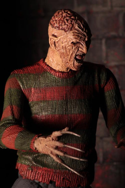 Figura NECA A Nightmare on Elm Street Part 2 Freddy Krueger Versión Ultimate
