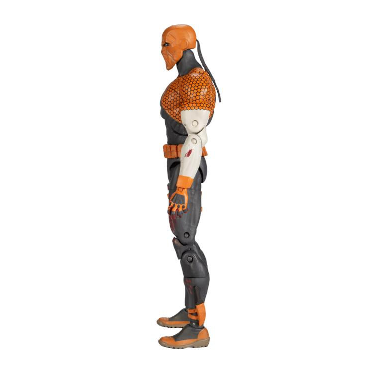 DC Essentials DCeased Deathstroke *caja dañada