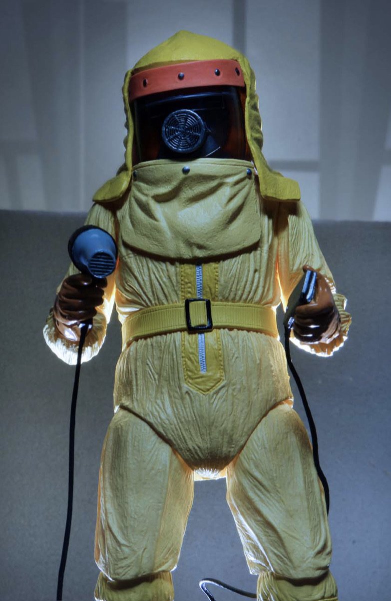 Preventa (llegada 15-20 de Marzo aprox) NECA Back to the Future Ultimate Tales from Space Marty Mcfly - El Guante de Guslutt