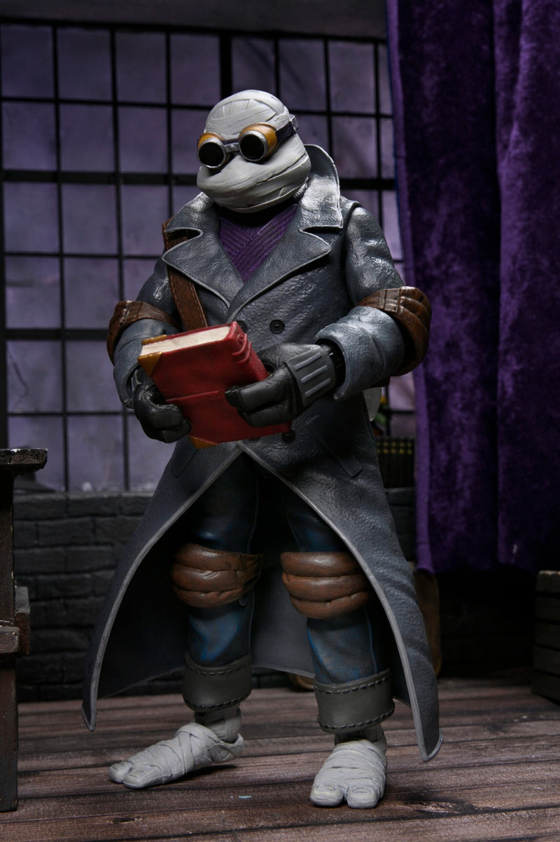 NECA TMNT Ultimate Donatello as Invisible Man